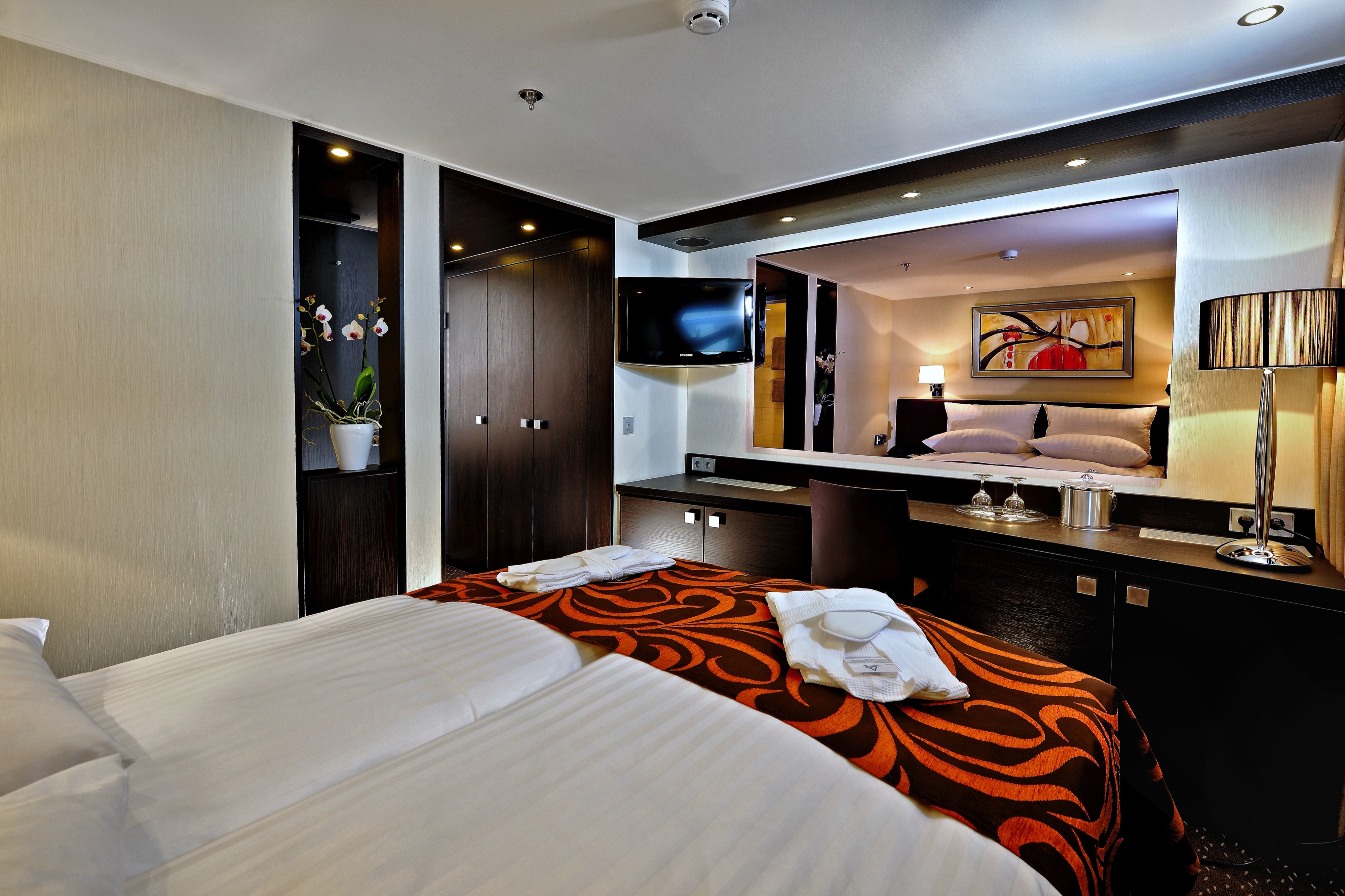 Deluxe Stateroom
